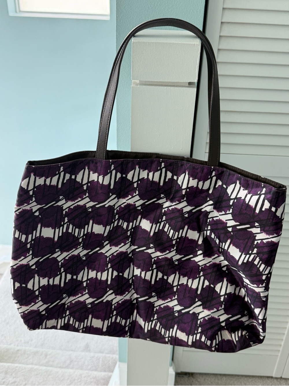 Henri Bendel Satin Purple Tote w/Bendel Girl in fur coat - Picture 2 of 3